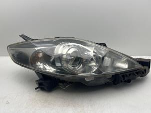 Used Headlight, right Mazda 5 (CR19) 2.0i 16V Price € 75,00 Margin scheme offered by Autohandel & Demontage Weteringbrug