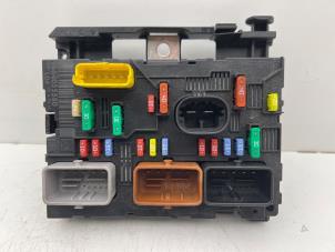 Used Fuse box Peugeot 207/207+ (WA/WC/WM) 1.6 16V GT THP Price € 150,00 Margin scheme offered by Autohandel & Demontage Weteringbrug
