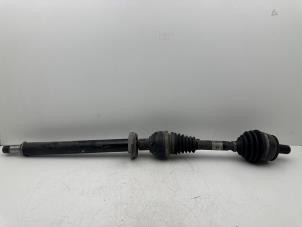 Used Front drive shaft, right Mercedes B (W246,242) 1.6 B-200 BlueEFFICIENCY Turbo 16V Price € 70,00 Margin scheme offered by Autohandel & Demontage Weteringbrug