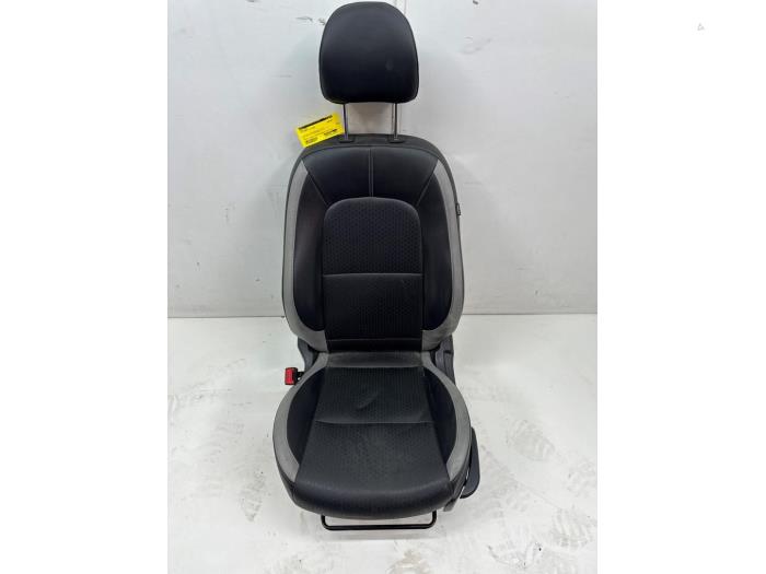 Seat, left from a Kia Picanto (JA) 1.0 12V 2019