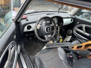 Usagé Kit + module airbag BMW Mini One/Cooper (R50) 1.6 16V Cooper Prix € 245,00 Règlement à la marge proposé par Autohandel & Demontage Weteringbrug