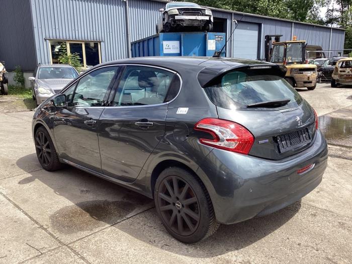 Gebrauchte Hinterachse Vorderradantrieb Peugeot 208 I (CA/CC/CK/CL) 1.6 Blue HDi 100 Preis € 150,00 Margenregelung angeboten von Autohandel & Demontage Weteringbrug