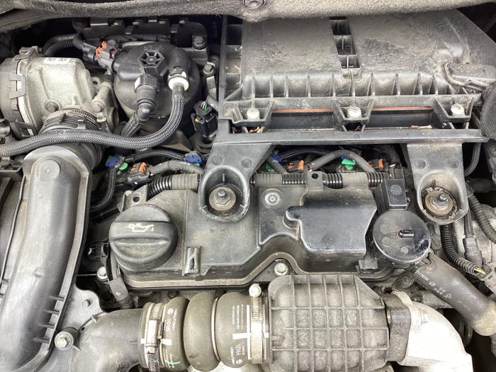Usagé Injecteurs Peugeot 208 I (CA/CC/CK/CL) 1.6 Blue HDi 100 Prix € 40,00 Règlement à la marge proposé par Autohandel & Demontage Weteringbrug