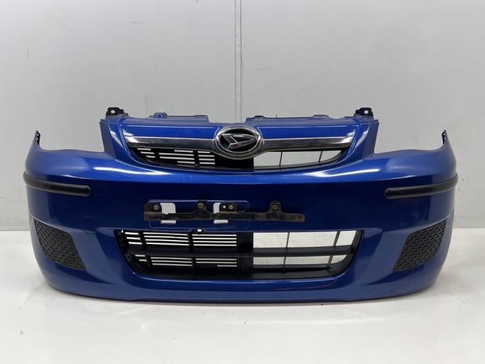 Usados Parachoques Daihatsu Cuore (L251/271/276) 1.0 12V DVVT Precio € 200,00 Norma de margen ofrecido por Autohandel & Demontage Weteringbrug