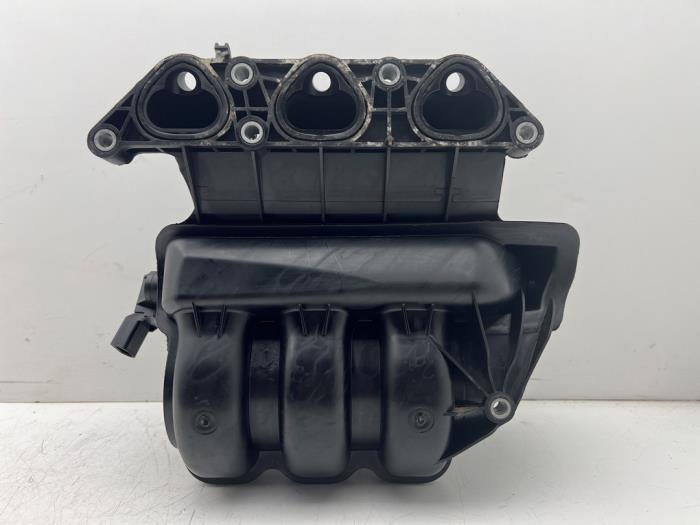 Używane Kolektor dolotowy Volkswagen Polo V (6R) 1.2 12V Cena € 35,00 Procedura marży oferowane przez Autohandel & Demontage Weteringbrug