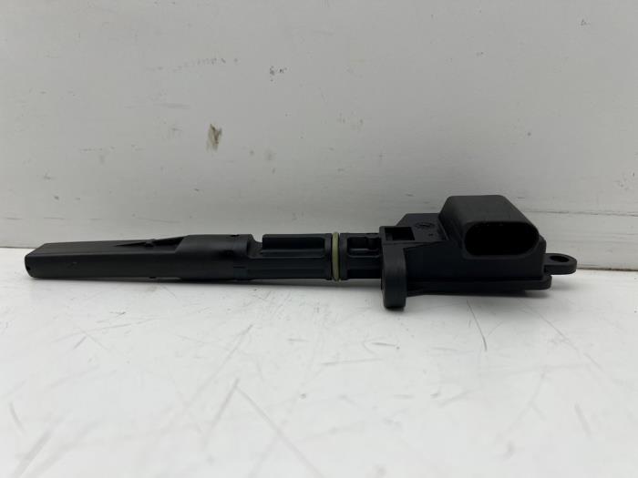 Begagnade Oljenivåsensor Volkswagen Polo V (6R) 1.2 12V Pris € 15,00 Marginaltabell erbjuds av Autohandel & Demontage Weteringbrug