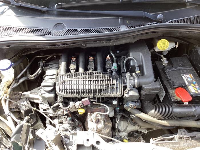 Used Starter Peugeot 208 I (CA/CC/CK/CL) 1.2 Vti 12V PureTech 82 Price € 25,00 Margin scheme offered by Autohandel & Demontage Weteringbrug