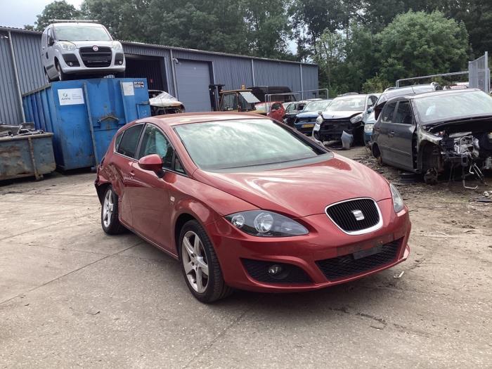 Gebrauchte Auspuff (komplett) Seat Leon (1P1) 1.4 TSI 16V Preis € 150,00 Margenregelung angeboten von Autohandel & Demontage Weteringbrug