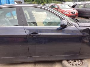 Usagé Porte avant droite BMW 3 serie (E90) 325i 24V Prix € 80,00 Règlement à la marge proposé par Autohandel & Demontage Weteringbrug