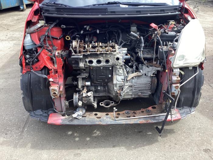Begagnade Underram Daihatsu Cuore (L251/271/276) 1.0 12V DVVT Pris € 100,00 Marginaltabell erbjuds av Autohandel & Demontage Weteringbrug