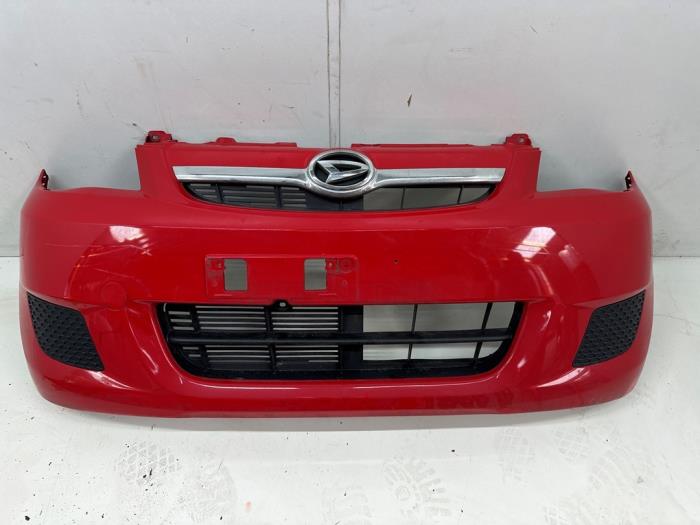 Usados Parachoques Daihatsu Cuore (L251/271/276) 1.0 12V DVVT Precio € 150,00 Norma de margen ofrecido por Autohandel & Demontage Weteringbrug