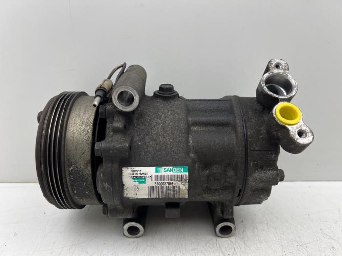 Gebrauchte Klimapumpe Renault Clio II (BB/CB) 1.2 16V Preis € 30,00 Margenregelung angeboten von Autohandel & Demontage Weteringbrug