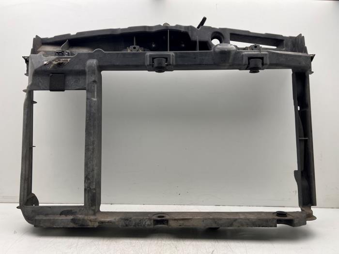 Używane Panel przedni Peugeot 207/207+ (WA/WC/WM) 1.6 16V GT THP Cena € 75,00 Procedura marży oferowane przez Autohandel & Demontage Weteringbrug