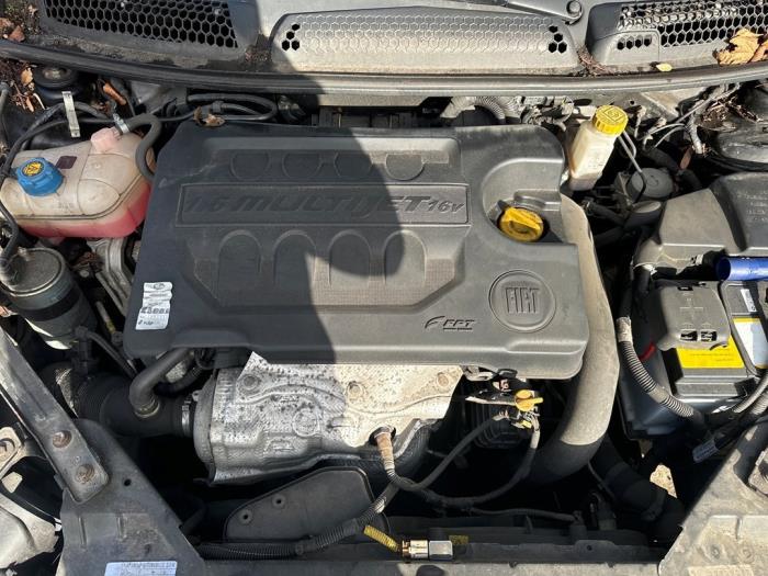 Usagé Boîte de vitesse Fiat Bravo (198A) 1.6 JTD Multijet 120 Prix € 500,00 Règlement à la marge proposé par Autohandel & Demontage Weteringbrug