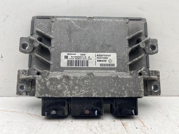 Used Engine management computer Renault Twingo II (CN) 1.2 Price € 35,00 Margin scheme offered by Autohandel & Demontage Weteringbrug