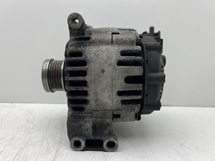 Gebrauchte Dynamo Mercedes B (W245) 2.0 B-180 CDI 16V Preis € 50,00 Margenregelung angeboten von Autohandel & Demontage Weteringbrug