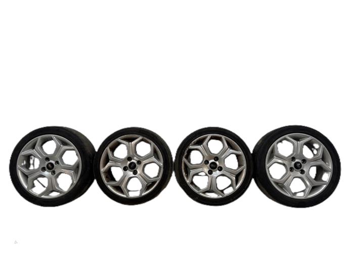 Summer tyres