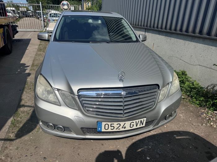 Gebrauchte Vorderfront komplett Mercedes E (W212) E-220 CDI 16V BlueEfficiency Preis € 1.950,00 Margenregelung angeboten von Autohandel & Demontage Weteringbrug