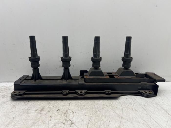 Usagé Bobine Peugeot 306 (7A/C/S) 2.0 16V Prix € 10,00 Règlement à la marge proposé par Autohandel & Demontage Weteringbrug
