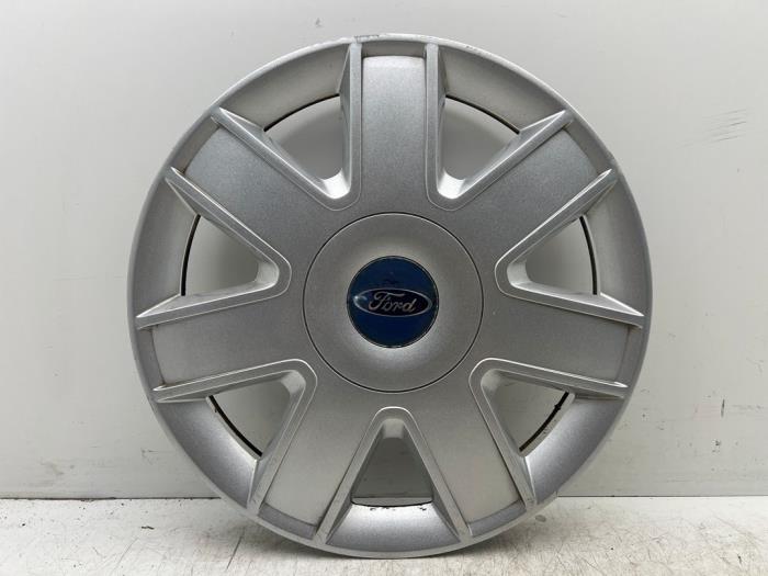 Używane Kolpak Ford Ka I 1.3i Cena € 10,00 Procedura marży oferowane przez Autohandel & Demontage Weteringbrug