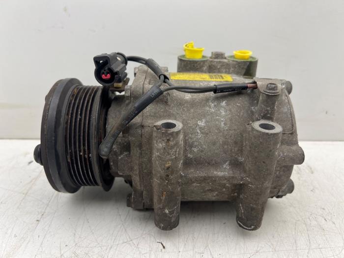 Gebrauchte Klimapumpe Ford Fiesta 5 (JD/JH) 1.3 Preis € 30,00 Margenregelung angeboten von Autohandel & Demontage Weteringbrug