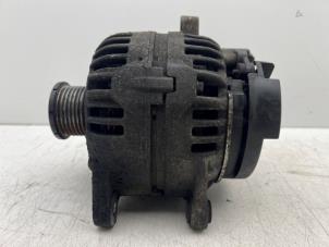 Dynamo van een Renault Master II (FD/HD) 2.5 dCi 16V 100 2006