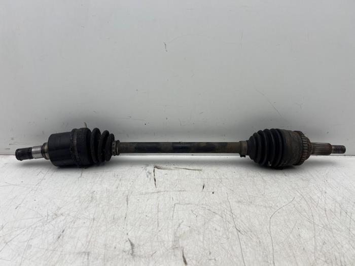 Gebrauchte Antriebswelle links vorne Suzuki Swift (ZA/ZC/ZD1/2/3/9) 1.3 VVT 16V Preis € 30,00 Margenregelung angeboten von Autohandel & Demontage Weteringbrug