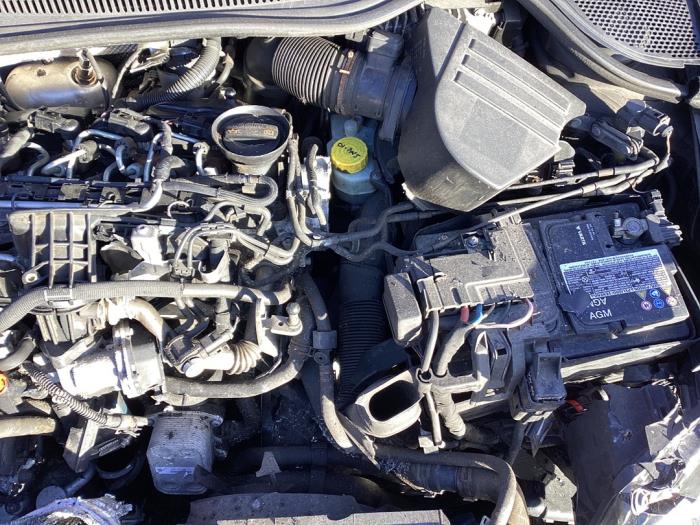 Getriebe van een Volkswagen Polo V (6R) 1.6 TDI 16V 90 2012
