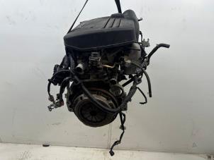 Motor van een Suzuki Liana (ERC/ERD/RH4) 1.6 MPi 16V 2004