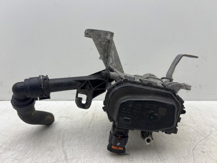 Gebrauchte AGR Ventil Peugeot 208 I (CA/CC/CK/CL) 1.6 Blue HDi 100 Preis € 30,00 Margenregelung angeboten von Autohandel & Demontage Weteringbrug