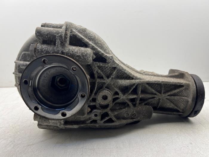 Differential hinten van een Audi A4 Allroad Quattro (B8) 2.0 TDI 16V 2015