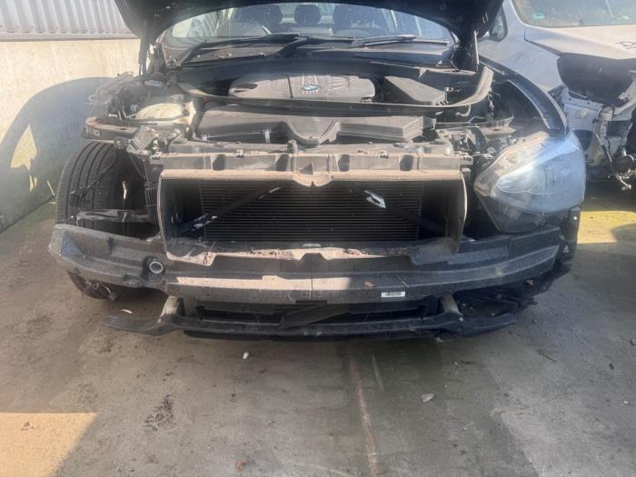 Begagnade Front BMW 1 serie (F20) 116d 1.6 16V Efficient Dynamics Pris € 600,00 Marginaltabell erbjuds av Autohandel & Demontage Weteringbrug