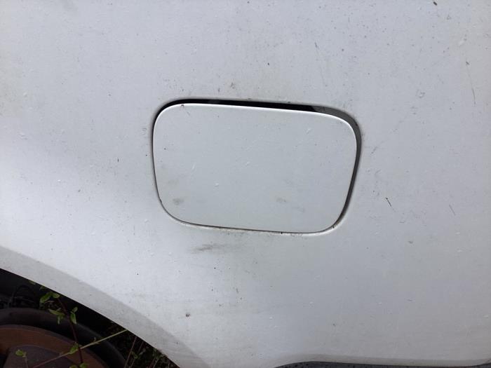 Gebrauchte Tankklappe Volkswagen Caddy III (2KA,2KH,2CA,2CH) 1.6 TDI 16V Preis € 25,00 Margenregelung angeboten von Autohandel & Demontage Weteringbrug