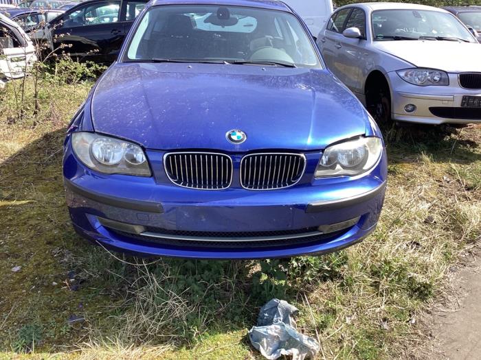 Używane Przód kompletny BMW 1 serie (E81) 116i 1.6 16V Cena € 1.100,00 Procedura marży oferowane przez Autohandel & Demontage Weteringbrug
