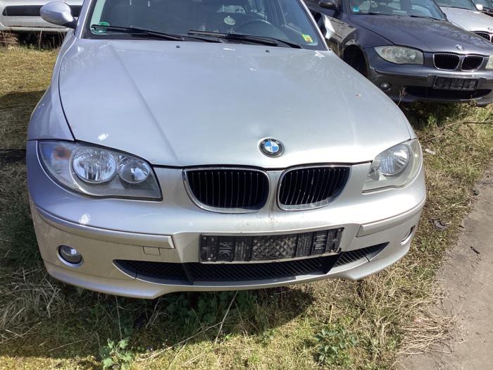 Używane Przód kompletny BMW 1 serie (E87/87N) 120i 16V Cena € 1.100,00 Procedura marży oferowane przez Autohandel & Demontage Weteringbrug