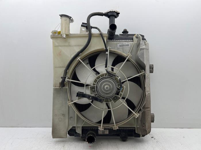Usagé Set refroidisseur Peugeot 107 1.0 12V Prix € 95,00 Règlement à la marge proposé par Autohandel & Demontage Weteringbrug