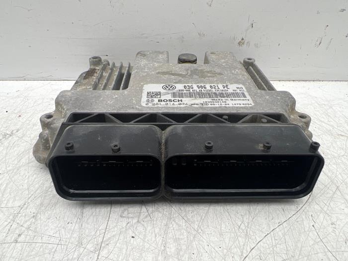 Used Engine management computer Volkswagen Caddy III (2KA,2KH,2CA,2CH) 1.9 TDI Price € 95,00 Margin scheme offered by Autohandel & Demontage Weteringbrug