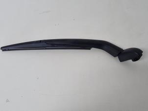 Used Rear wiper arm Mitsubishi Space Star (A0) 1.2 12V Price € 20,00 Margin scheme offered by Het Viaduct