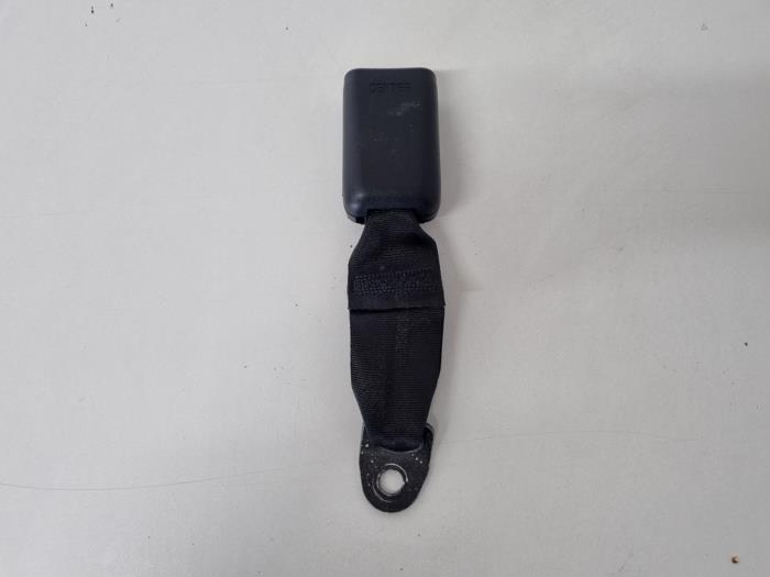 Rear seatbelt buckle, centre from a Mitsubishi Space Star (A0) 1.2 12V 2020