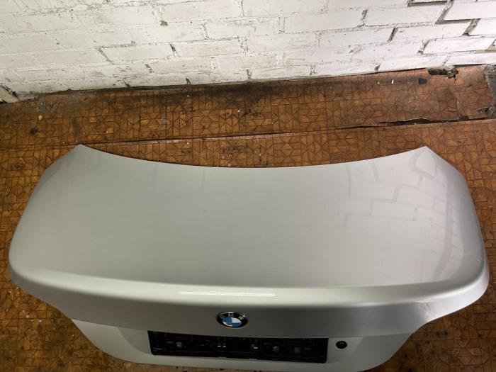 Tailgate from a BMW 5 serie (E60) 530d 24V 2004