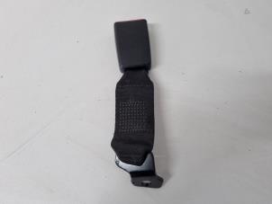 Used Rear seatbelt buckle, right BMW 5 serie (E60) 530d 24V Price € 20,00 Margin scheme offered by Het Viaduct