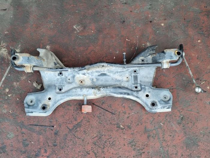 Subframe from a Volkswagen Polo V (6R) 1.2 TSI 2013