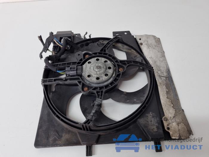 Gebrauchte Kühlerventilator Peugeot 207/207+ (WA/WC/WM) 1.4 16V Preis € 50,00 Margenregelung angeboten von Het Viaduct
