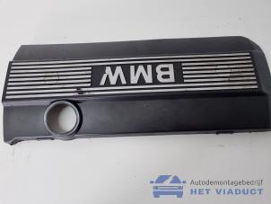 Abdeckblech Motor van een BMW 3 serie (E46/4) 328i 24V 2001