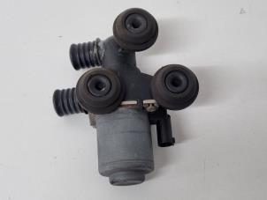Used Electric heater valve BMW 3 serie (E46/4) 325i 24V Price € 45,00 Margin scheme offered by Het Viaduct