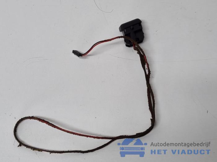 Begagnade Sensor (övriga) BMW 3 serie (E46/4) 328i 24V Pris € 15,00 Marginaltabell erbjuds av Het Viaduct