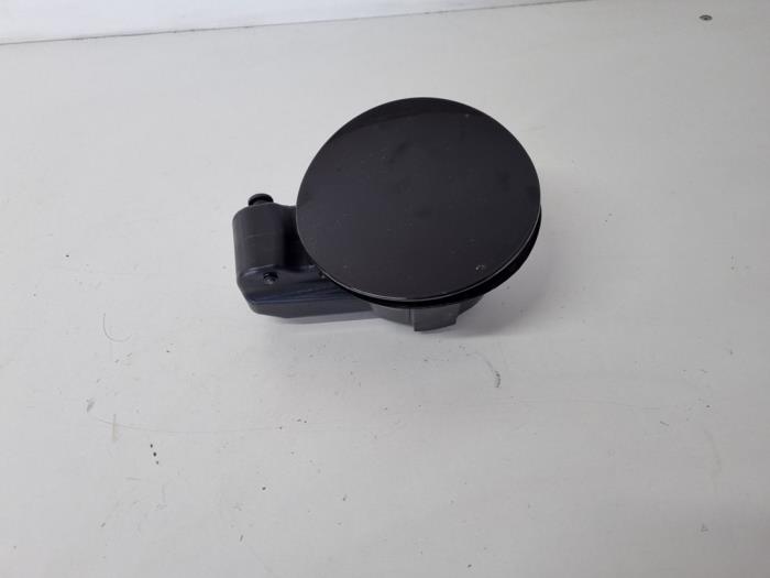 Tank cap cover from a Hyundai i30 (GDHB5) 1.4 16V 2014