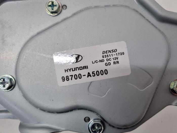 Moteur essuie-glace arrière d'un Hyundai i30 (GDHB5) 1.4 16V 2014