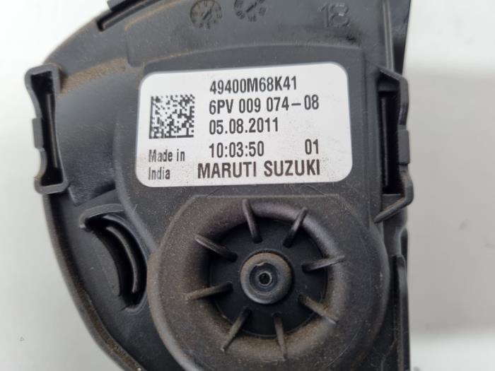 Pedal gazu z Suzuki Alto (GF) 1.0 12V 2011