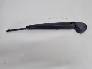 Used Rear wiper arm Seat Mii 1.0 12V Price € 35,00 Margin scheme offered by Het Viaduct